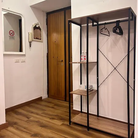 Termini With Terrace Apartment *
